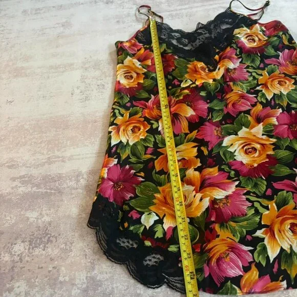 Gold Label Victoria’s Secret Floral Lace Slip XS/S - Picture 11 of 11